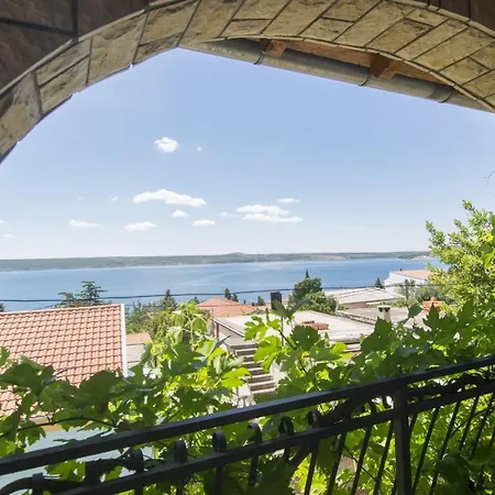 Apartment Iva 2 Maslenica